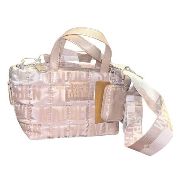 Steve Madden Handbags - Steve Madden Blush Quilted Crossbody Bag